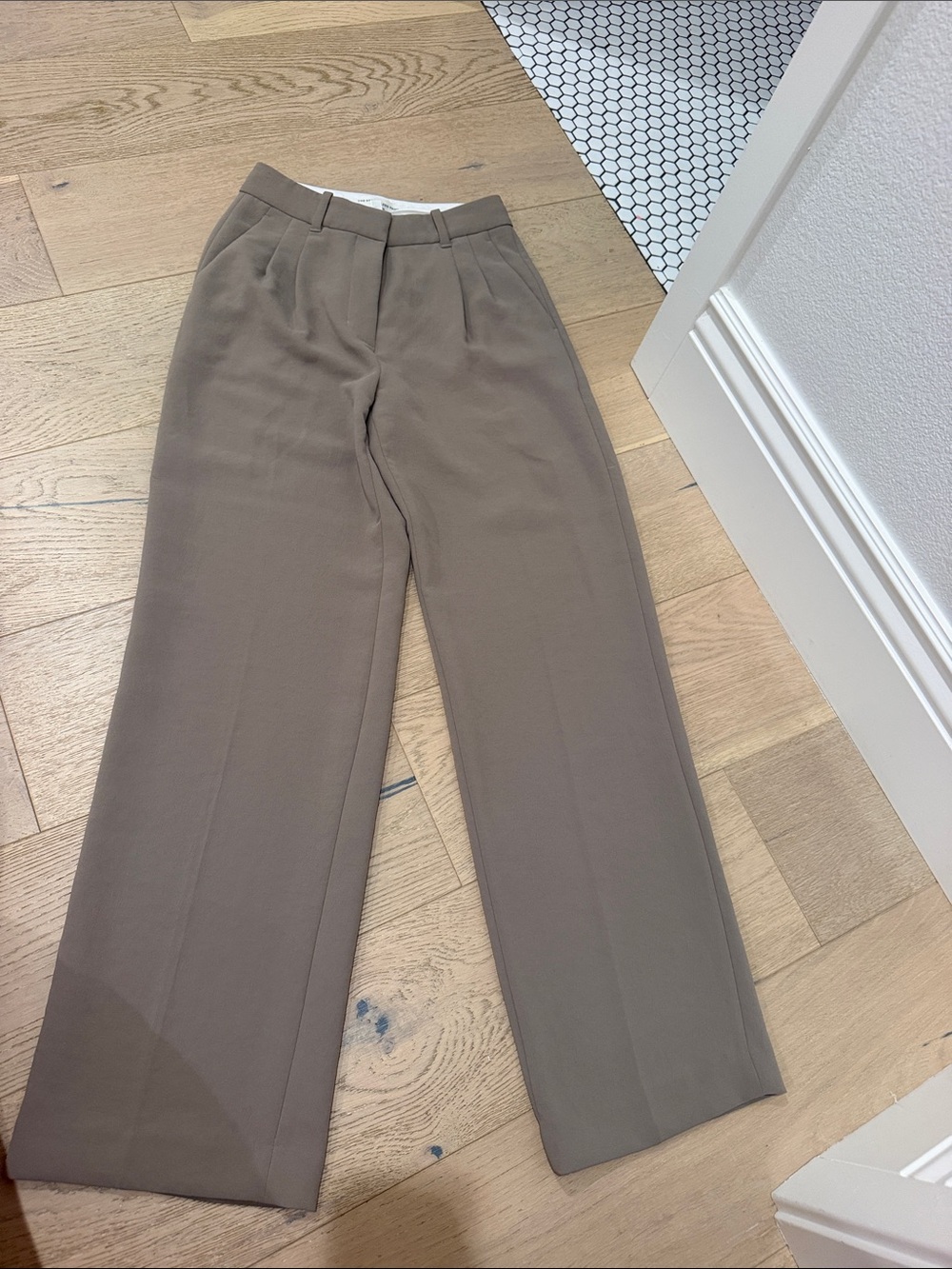Aritzia Wide-Leg Tailored Pants - Taupe Brown
